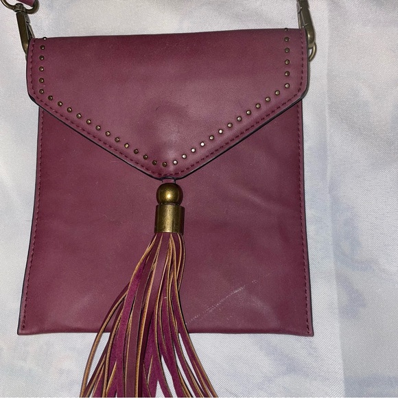 Simply Noelle Chic Plum Crossbody Bag with Tassel - Picture 3 of 6